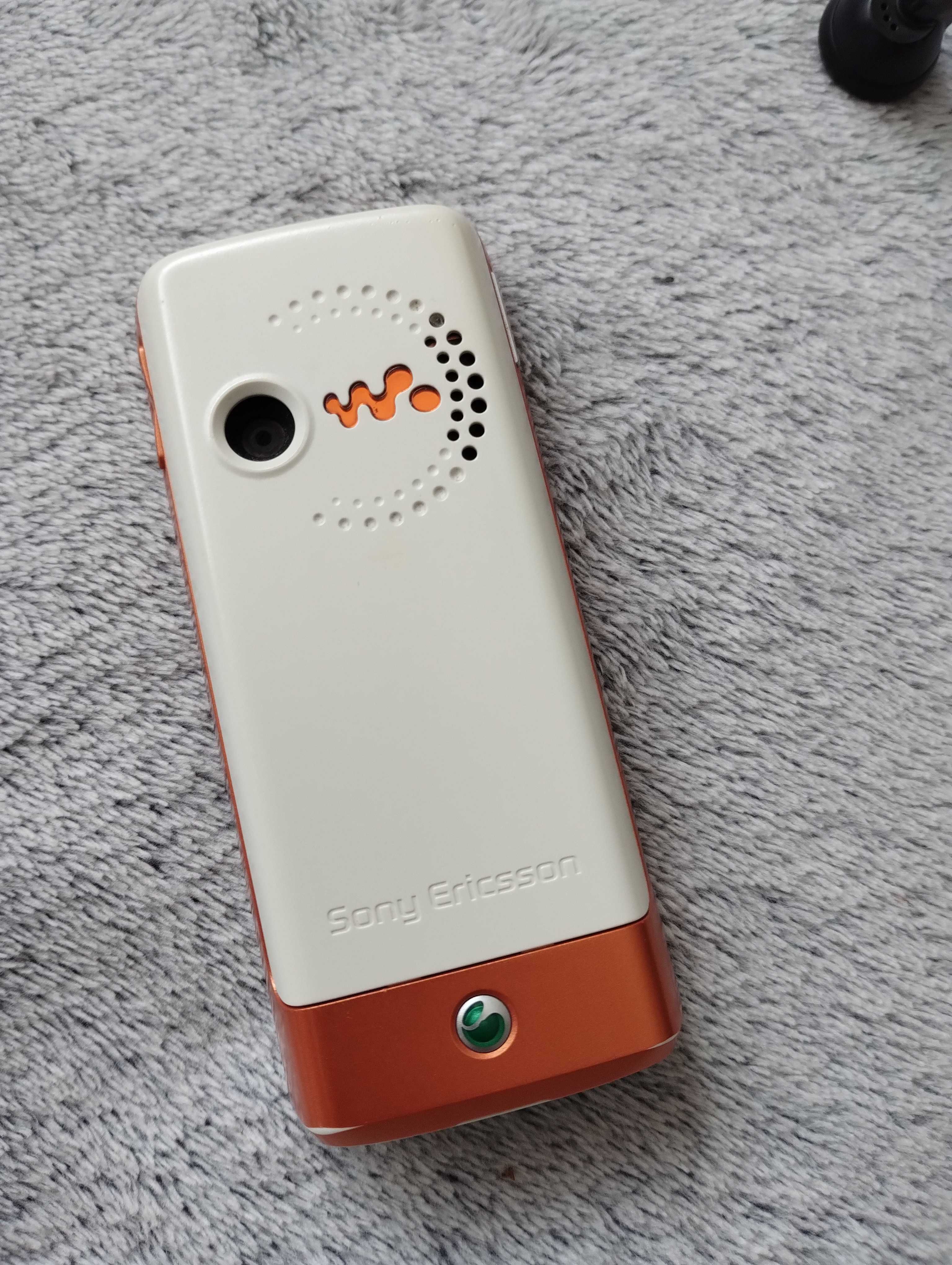 Kultowy telefon Sony Eriksson W200i walkman