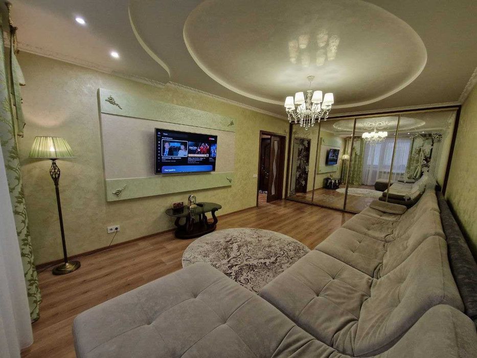 2 кімнатна квартира в центрі міста