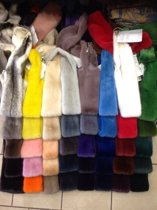 Покраска шуб, воротников шапок, меха