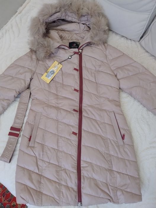 Нова жіноча куртка пуховик , розмір 46-48,