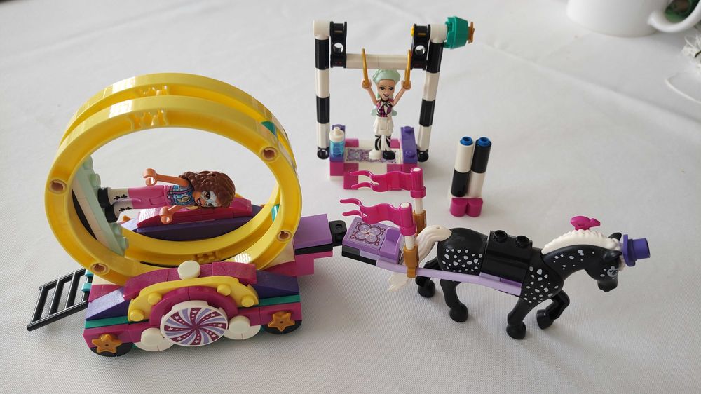 Klocki LEGO Friends 41686 Magiczna akrobatyka, 6+