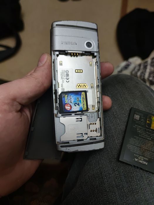 Нокиа 9500 бу ..