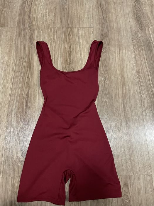 Спортивний комбінезон