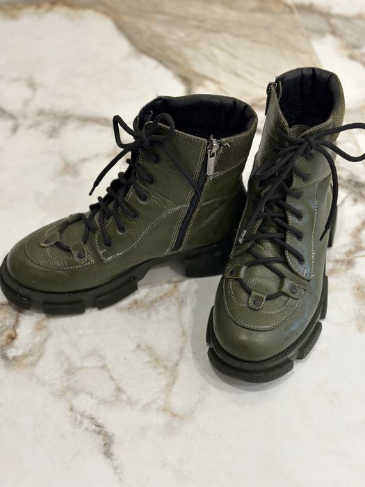 Продам стильні сучасні черевики