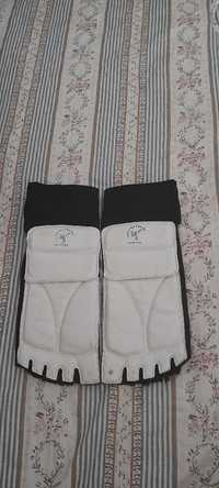 Ochraniacze na stopy dla dziecka  taekwondo rozm. 7 XL