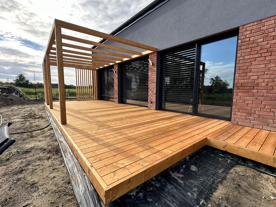 Wiaty, pergole, zadaszenia tarasów – tarasy z drewna i kompozytu