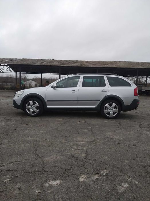 Шкода Октавія Скаут продаж