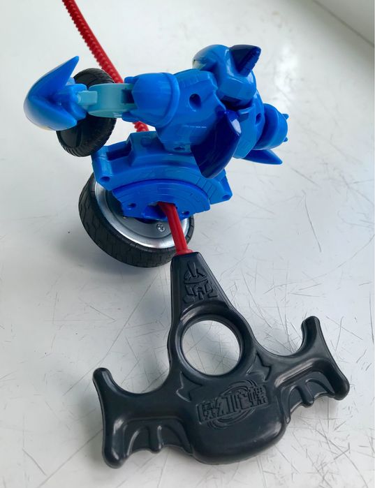 Бейблейд Spolky юла Акула