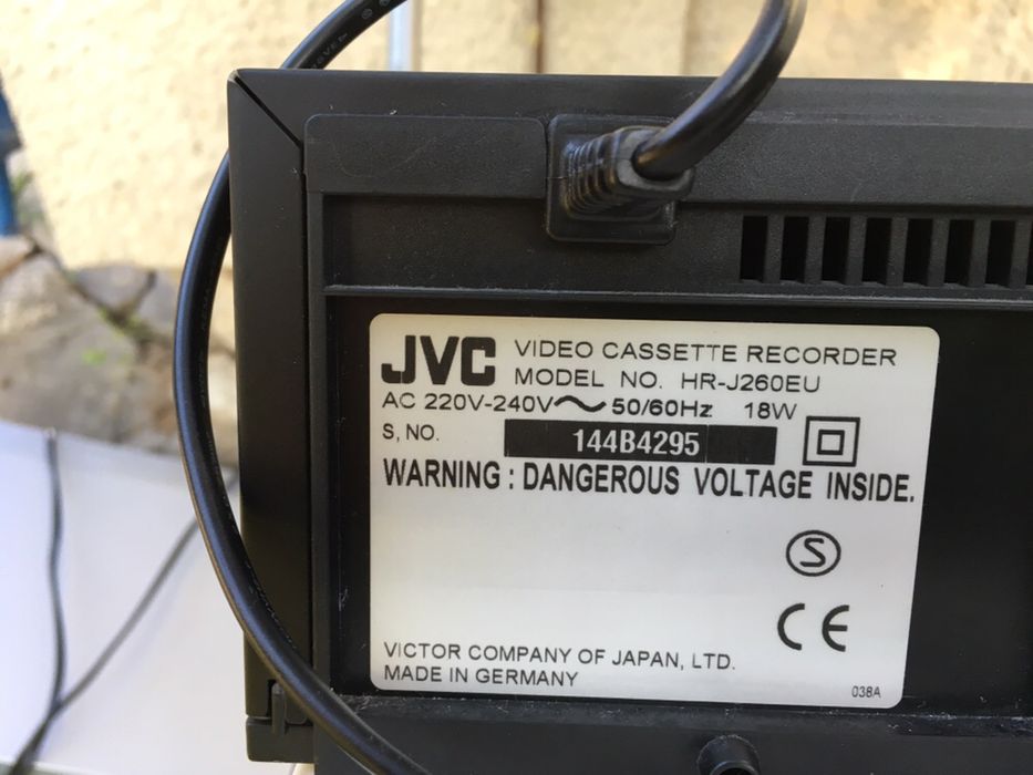 Видеомагнитофон JVC Відеомагнітофон JVC