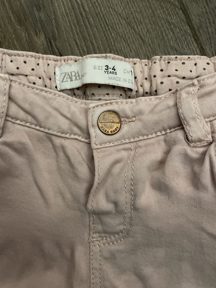 Spodnie pudrowe Zara 104