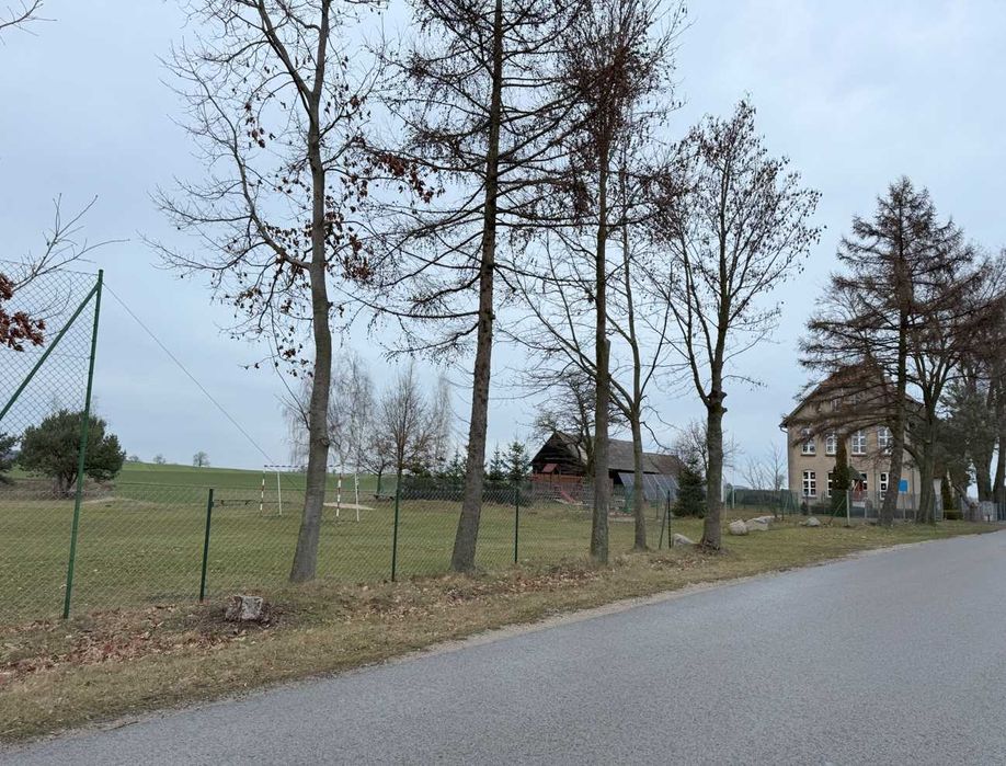 Działki budowlane przy drodze powiatowej