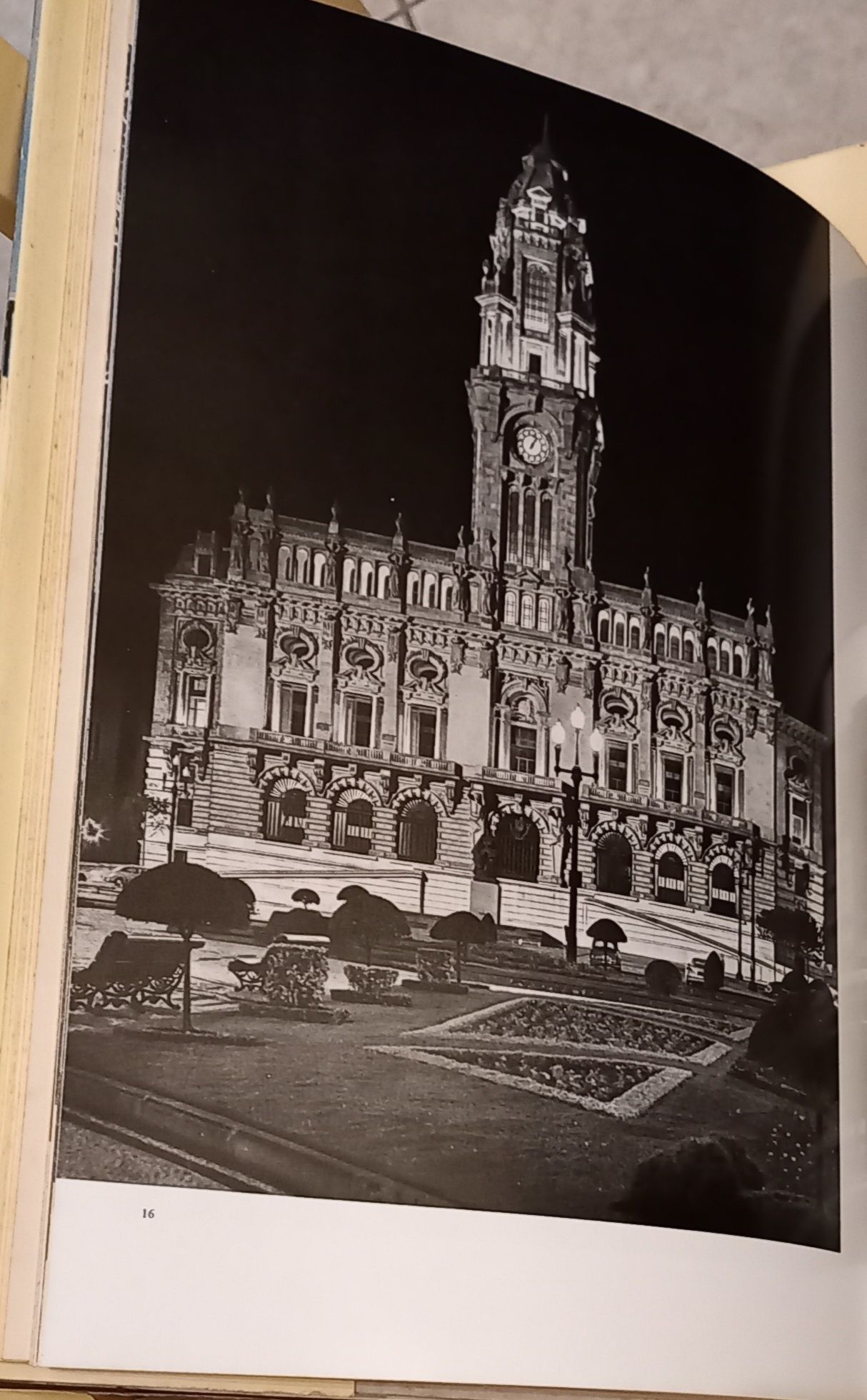 Livro cidade do Porto, Frederic P. Marjay 1968. PORTES GRÁTIS.