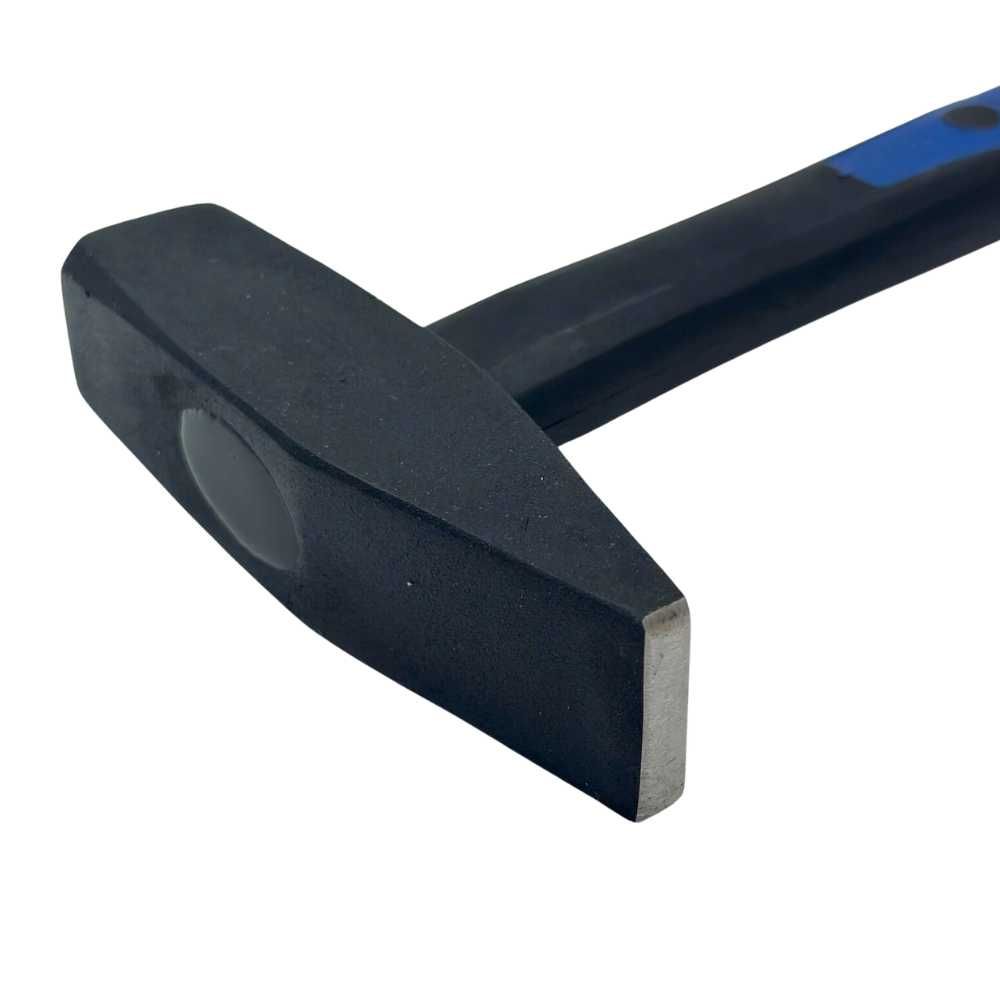 MŁOTEK ŚLUSARSKI STALOWY 800 g, trzonek Fiberglass 35 cm SOLIDNY