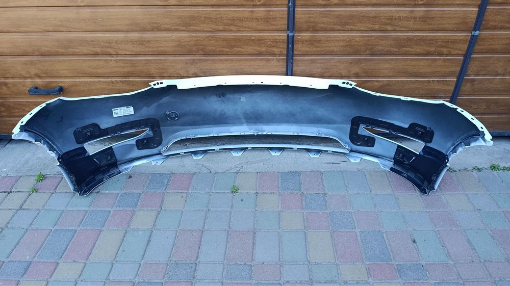 Бампер передній tesla model y 23- ev50402