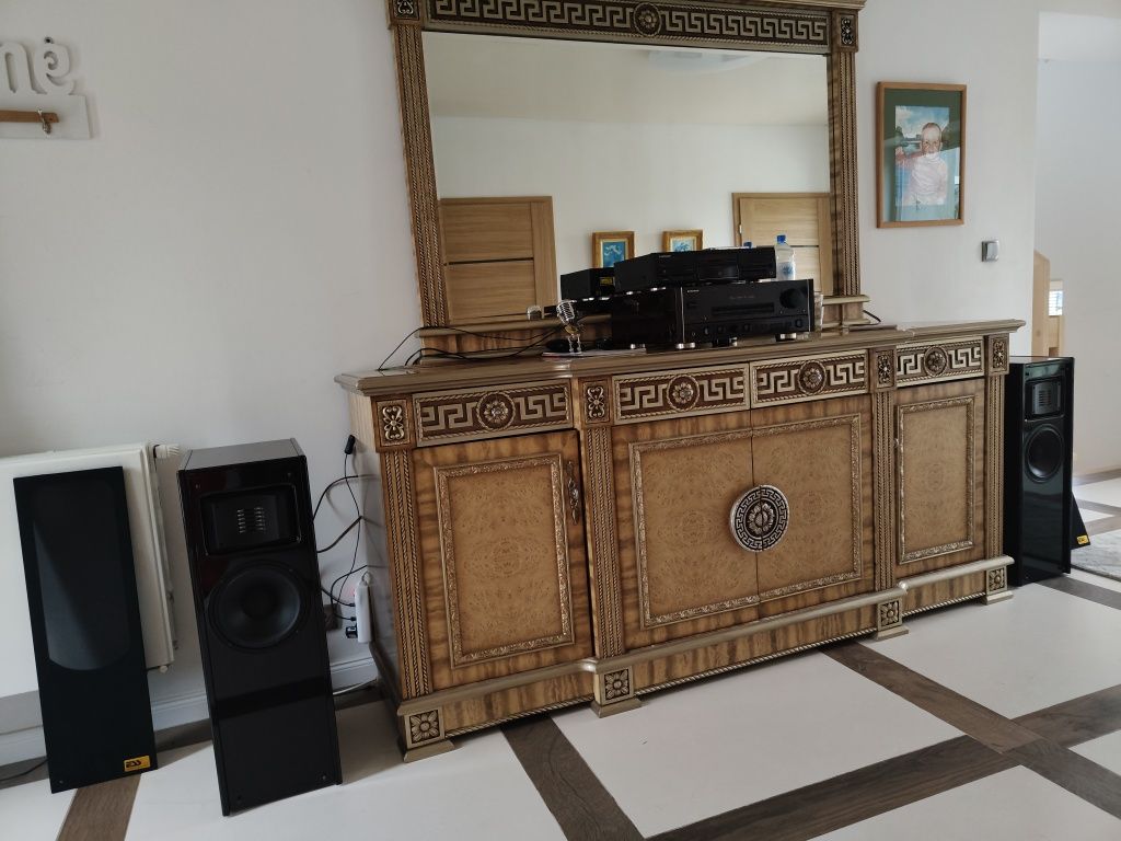 Kolumny głośnikowe USA ESS piano Black. Stan bardzo dobry.