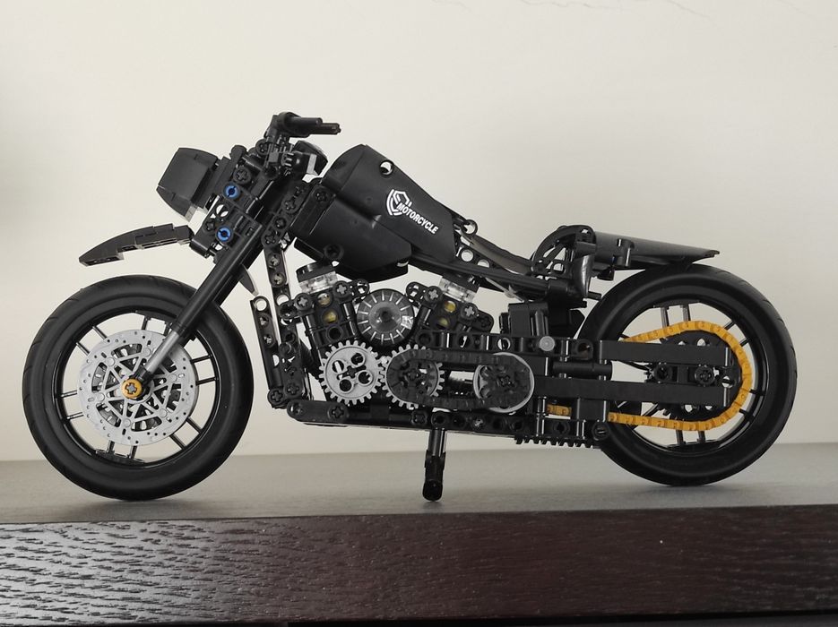 Klocki technic Motocykl Harley Davidson + pudełko