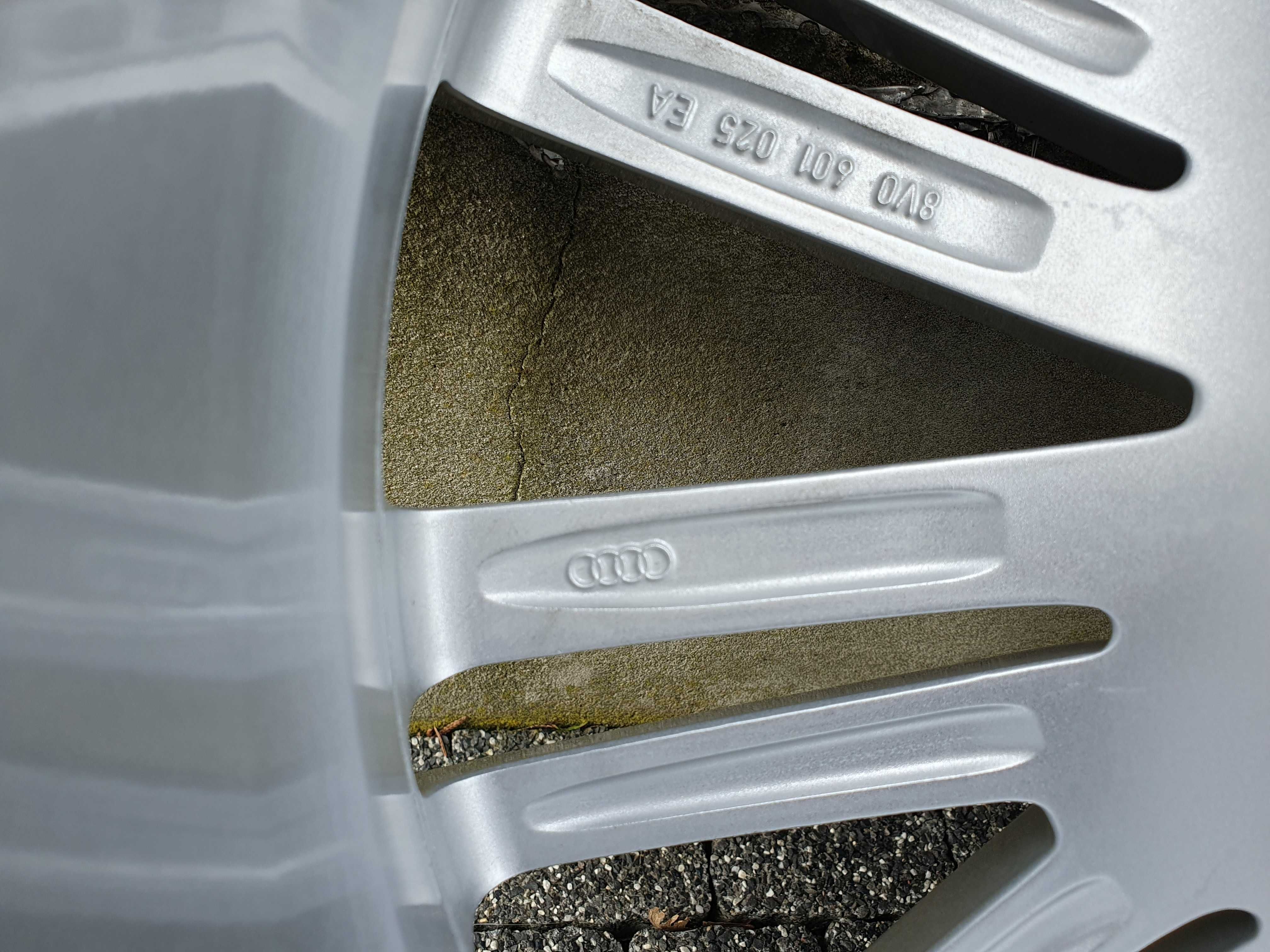 1x Oryginalna felga 18-stka Audi A3 8V0 5x112