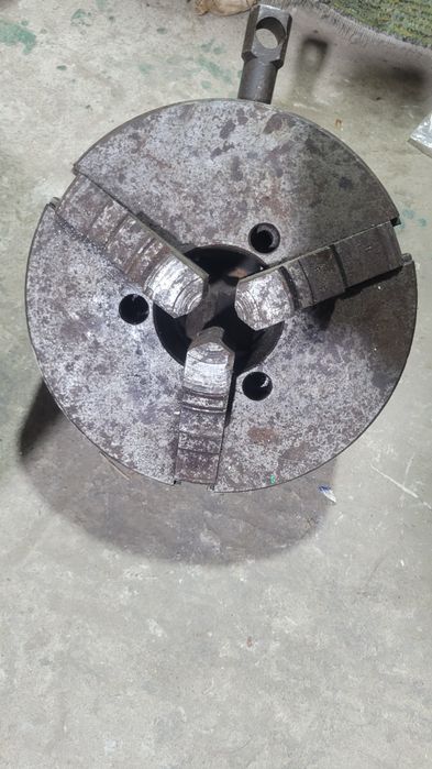 Токарный патрон 250мм.