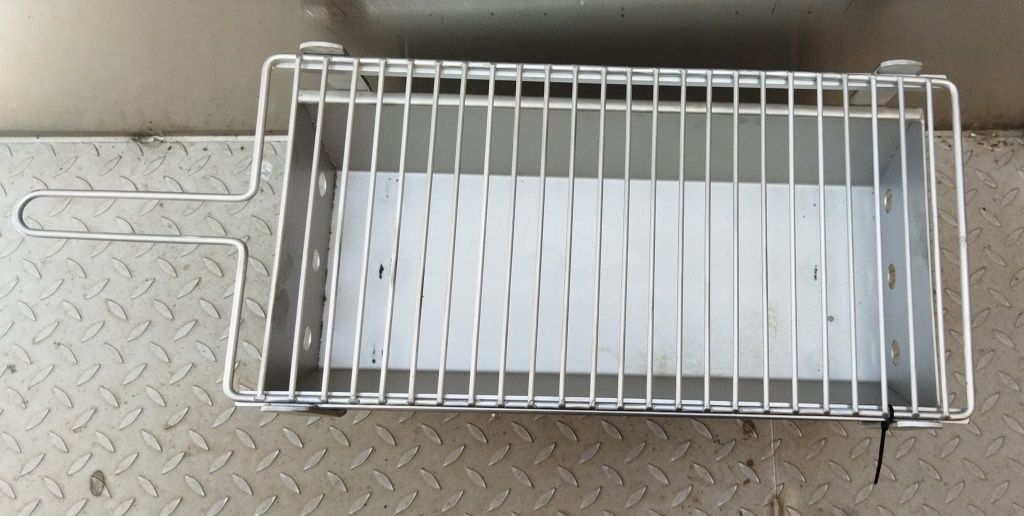 Grelhador pequeno ideal para campismo e picnic