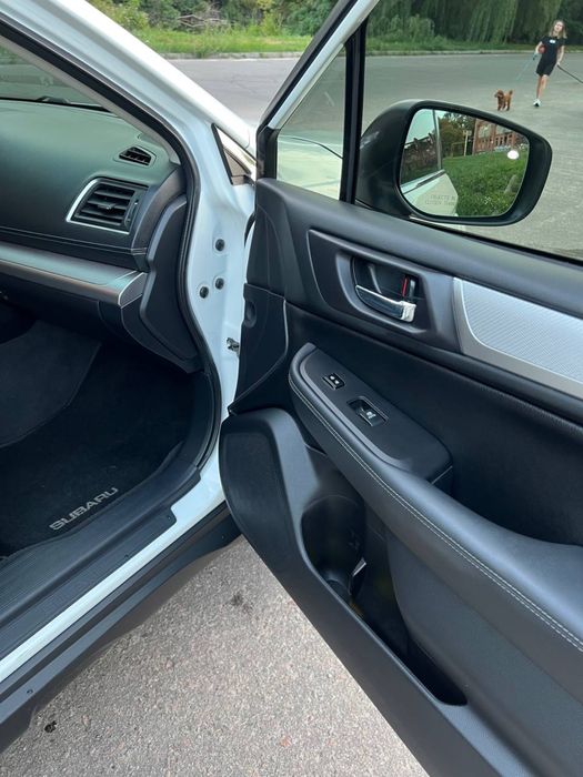 Срочно!Subaru Outback V(FL)2.5AT.AWD