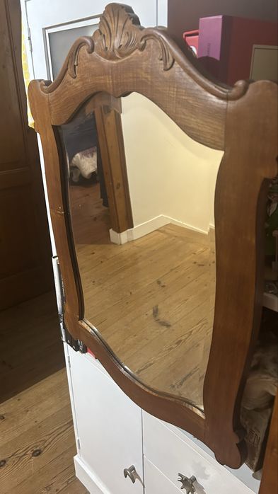 Espelho antigo em madeira romantico