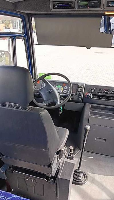 autobus Mercedes VARIO, EURO 5, TYLKO 290 tyś km, 49 miejsc, import BE