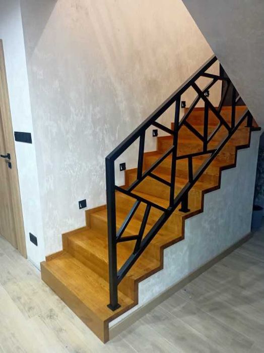 Schody drewniane / balustrady