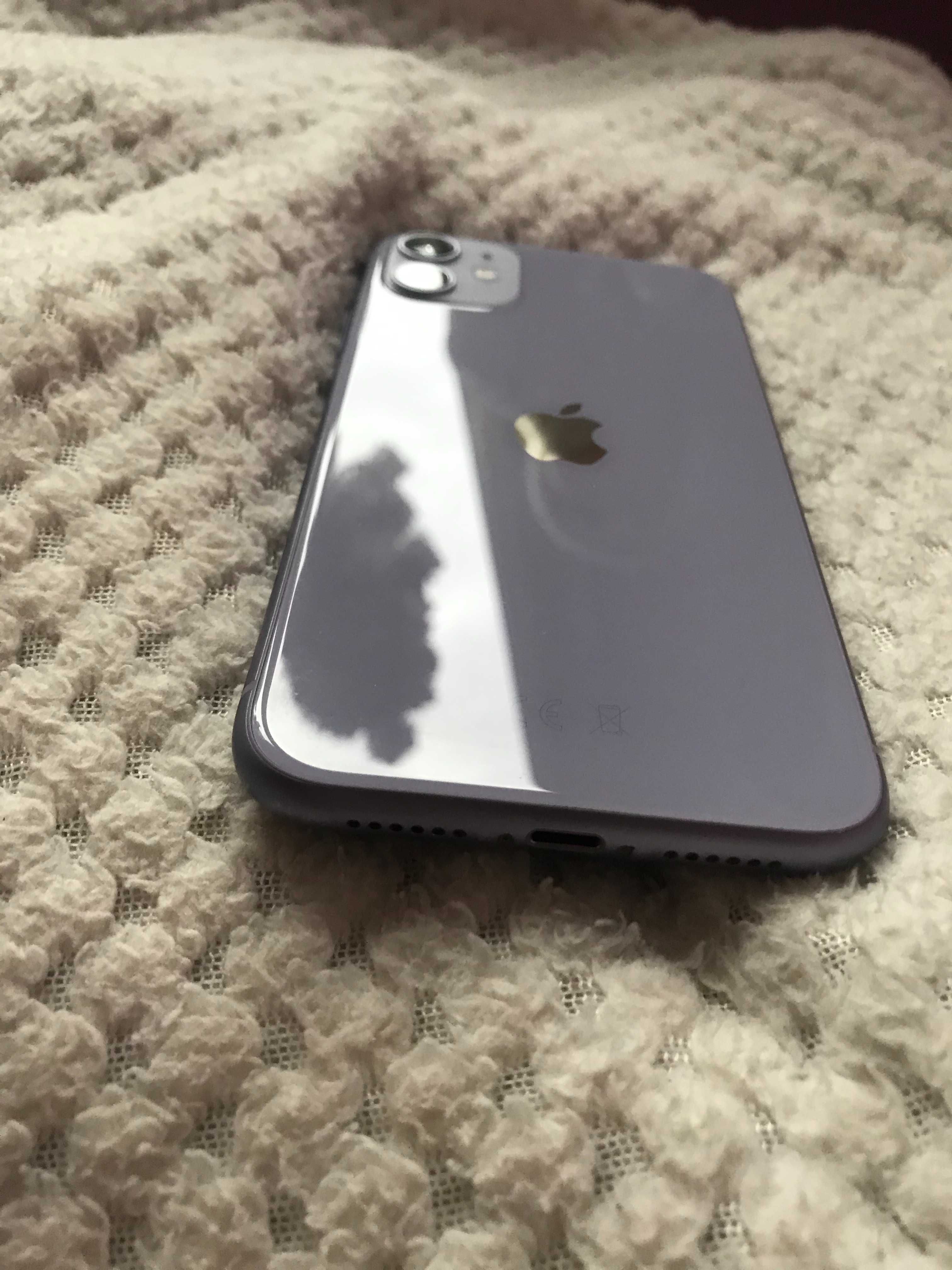IPhone 11 fioletowy 64 GB