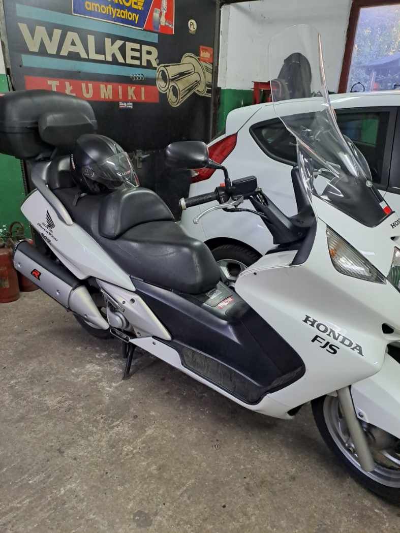 Honda Silver Wing 600