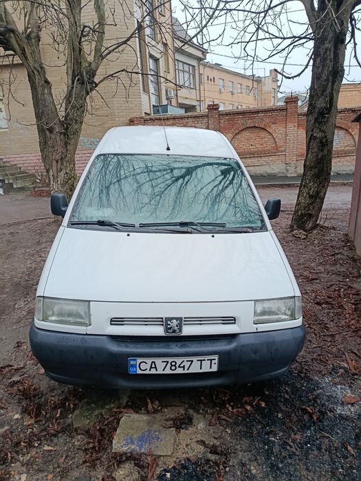 Продам Пежо эксперт