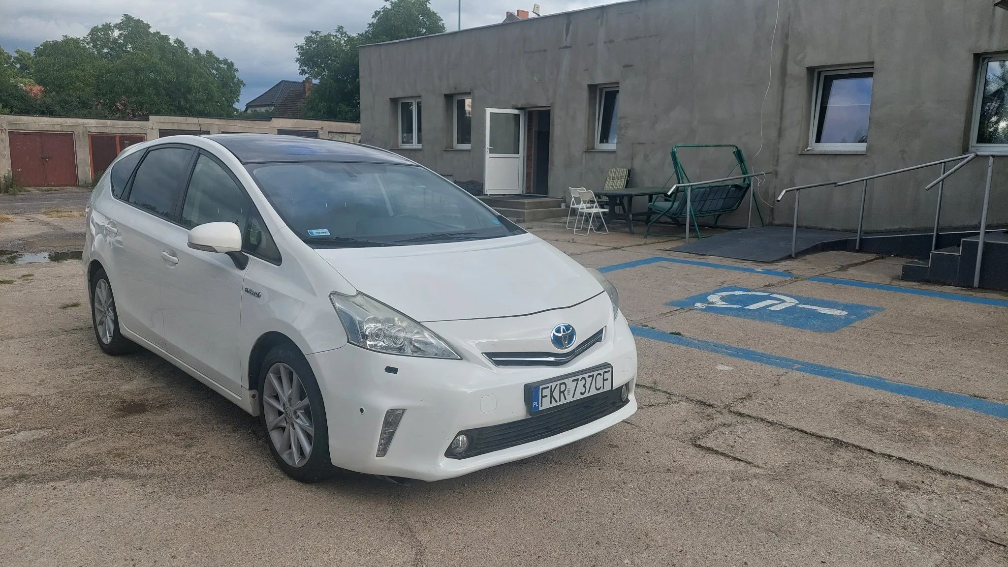 Toyota Prius+ Toyota Prius Plus