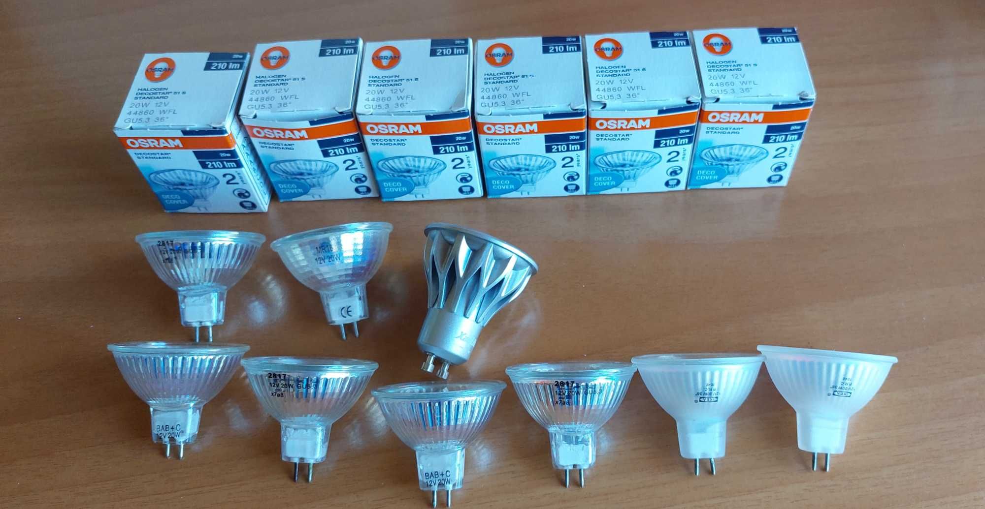 Spot circular de 3 luzes x 50w para teto + 14 lâmpadas halogénio