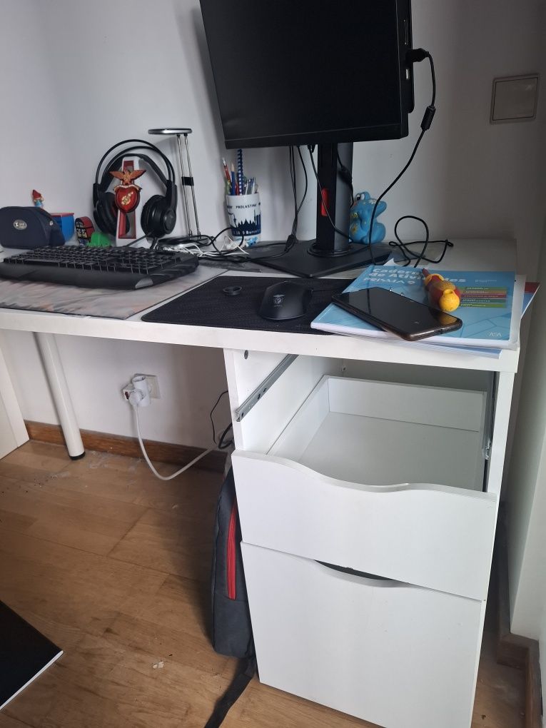 Secretaria branca
