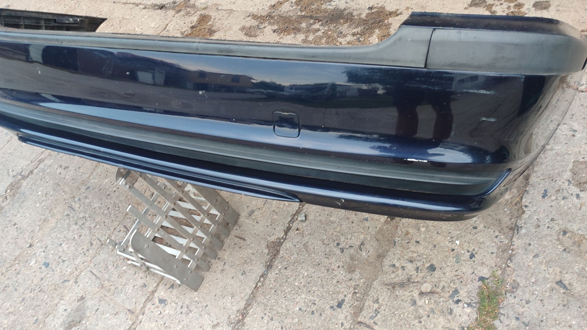 BMW E46 kombi touring zderzak tył tylny 317/5 orientblau metalic