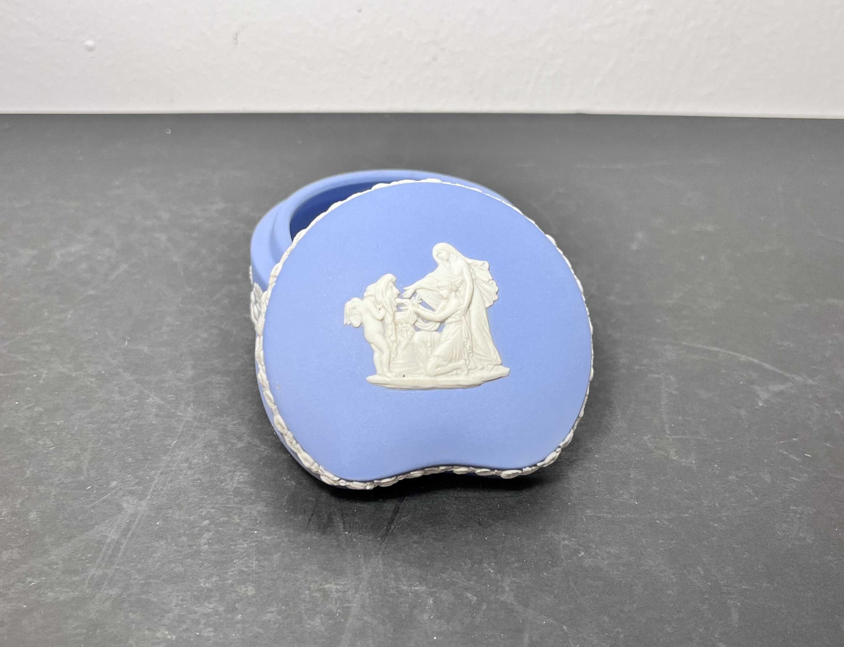 Puzderko szkatułka Wedgwood Blue Jasperware starożytny Rzym scen