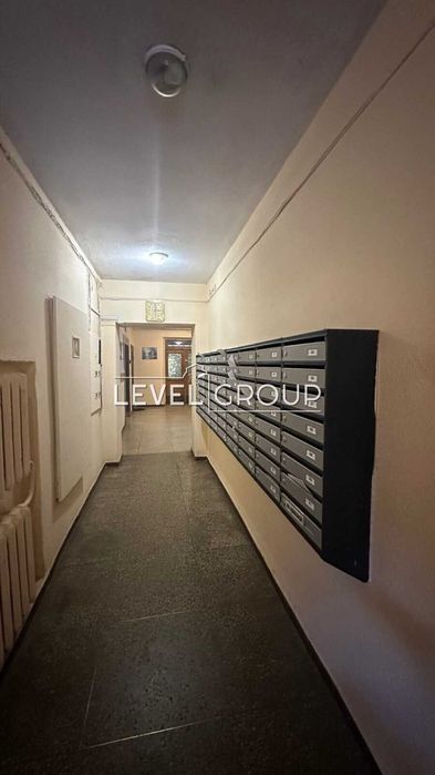 Продаж 3 кімнатної квартири Алмазова Кутузова БЦ Сенатор Лаврська