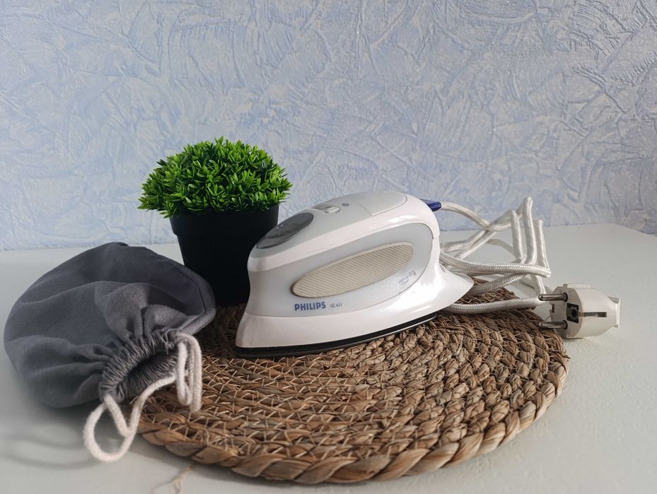 Праска Philips GC651 Портативний дорожній утюг филипс