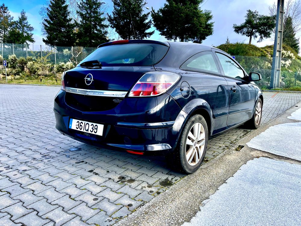 Opel Astra GTC 1.3