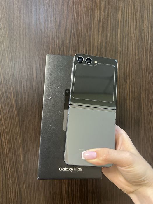 Samsung Flip 5 8/512Gb (SM-F731B) Офіційний