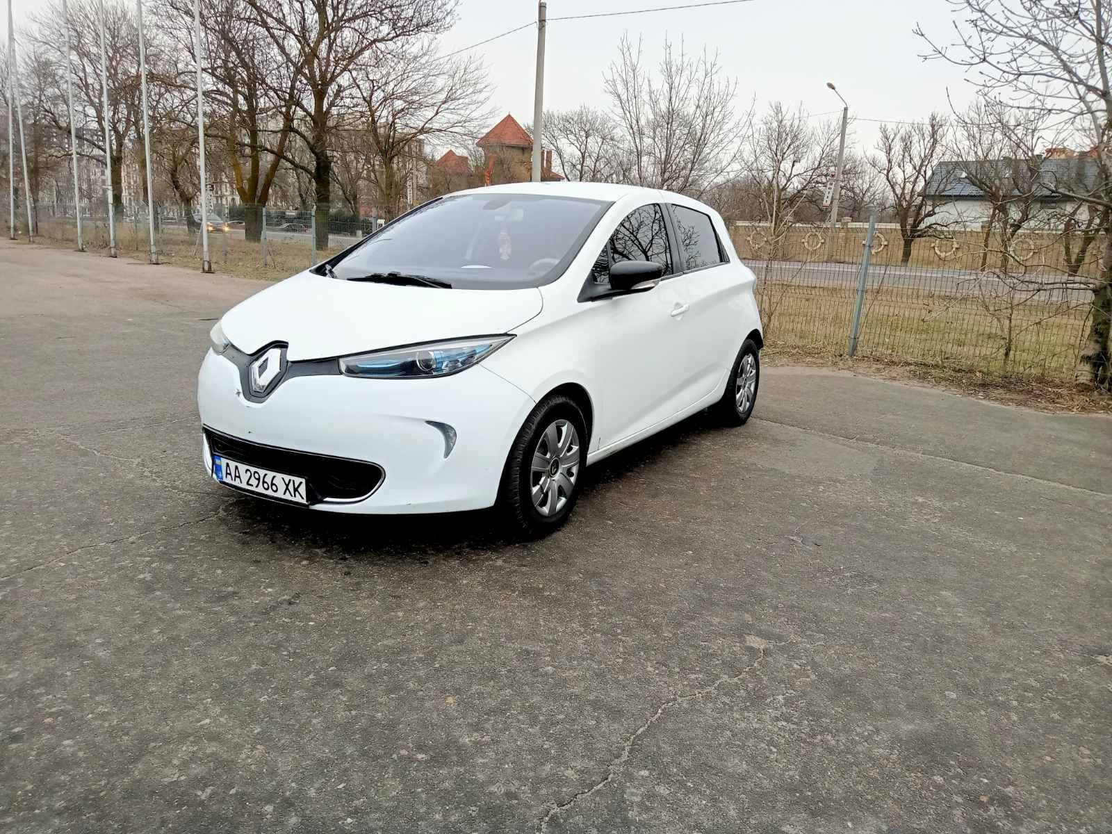 Продам Renault Zoe 2015 г.