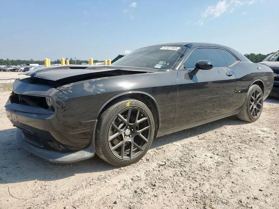 Dodge Challenger 5.7 V8 HEMI 372KM RWD Skóra Automat LCD Kamera Idealny !!!