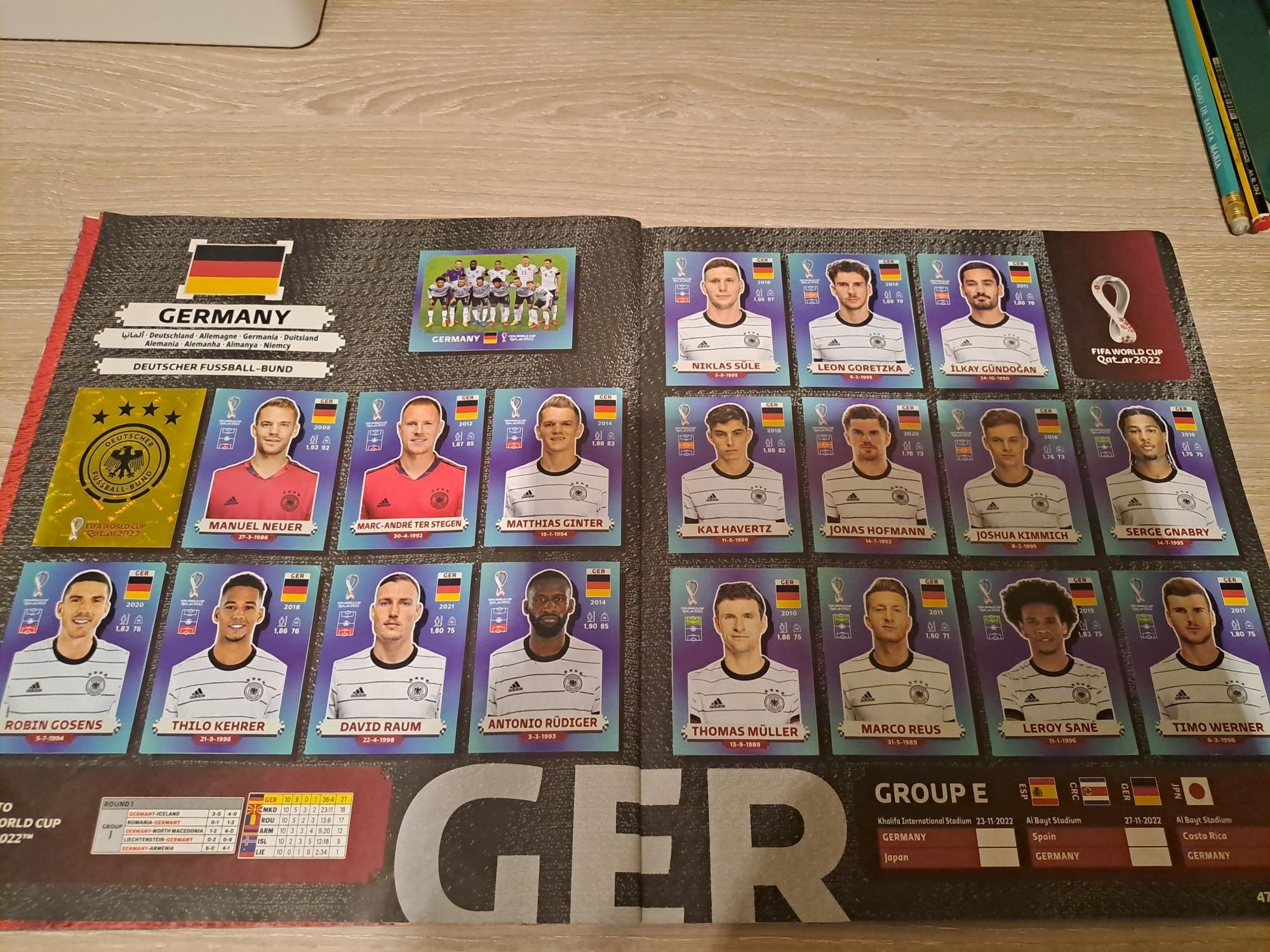 Caderneta Mundial Qatar 2022 completa