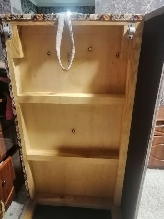 Дитячий диван в гарному стані.