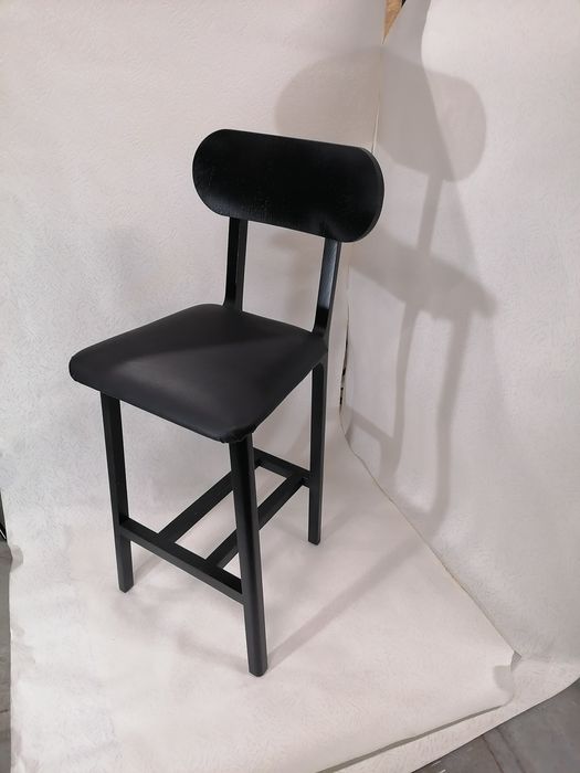 Продаст стул барный черного цвета, возможны варианты, в наличии 20 шг