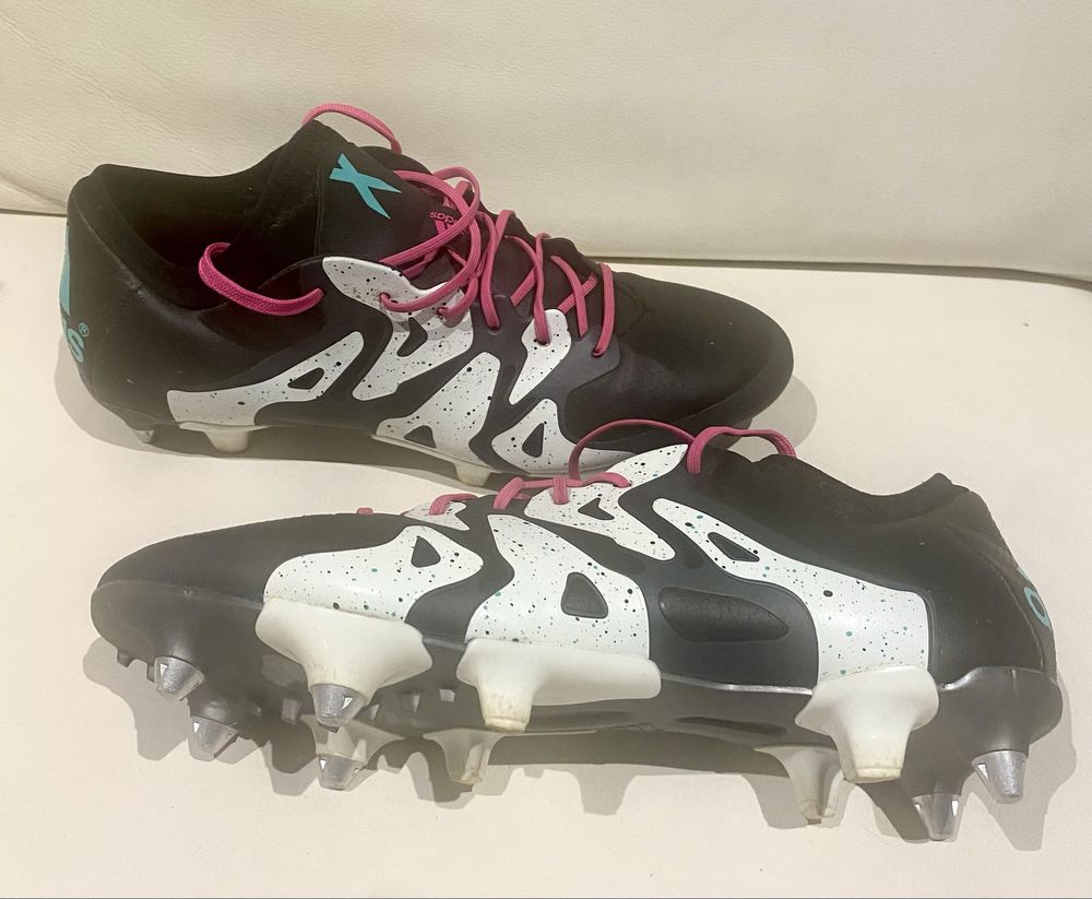 Futebol - chuteiras Adidas
