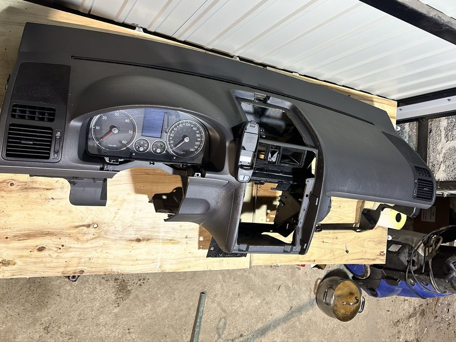 Торпеда панель консоль VW Touran