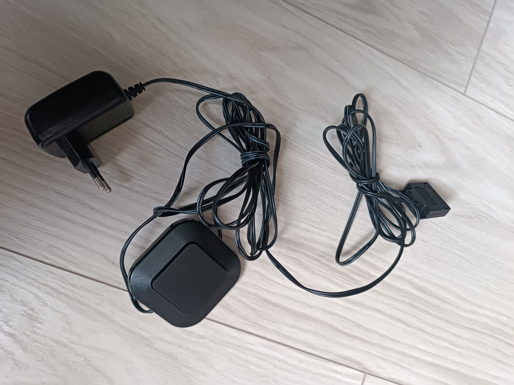 Klipsy 3PKT LED do półki szklanej