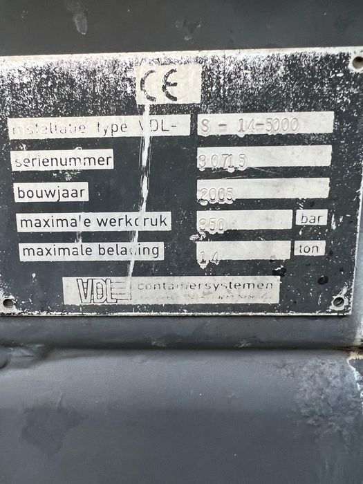 Scania P340 4x4 gancho , so 300.000 km