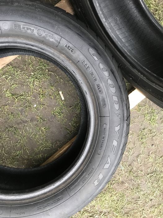 225/55-16 dunlop dwie opony letnie i 205/60-15 Goodyear dwie letnie
