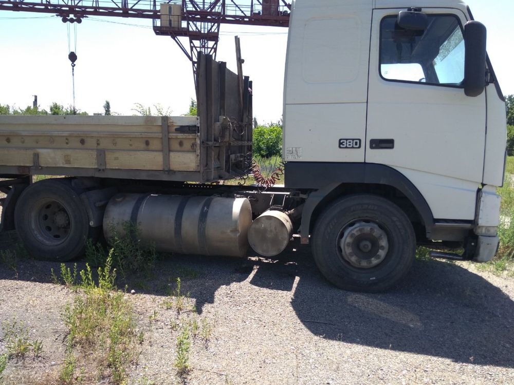 Грузовик вольво